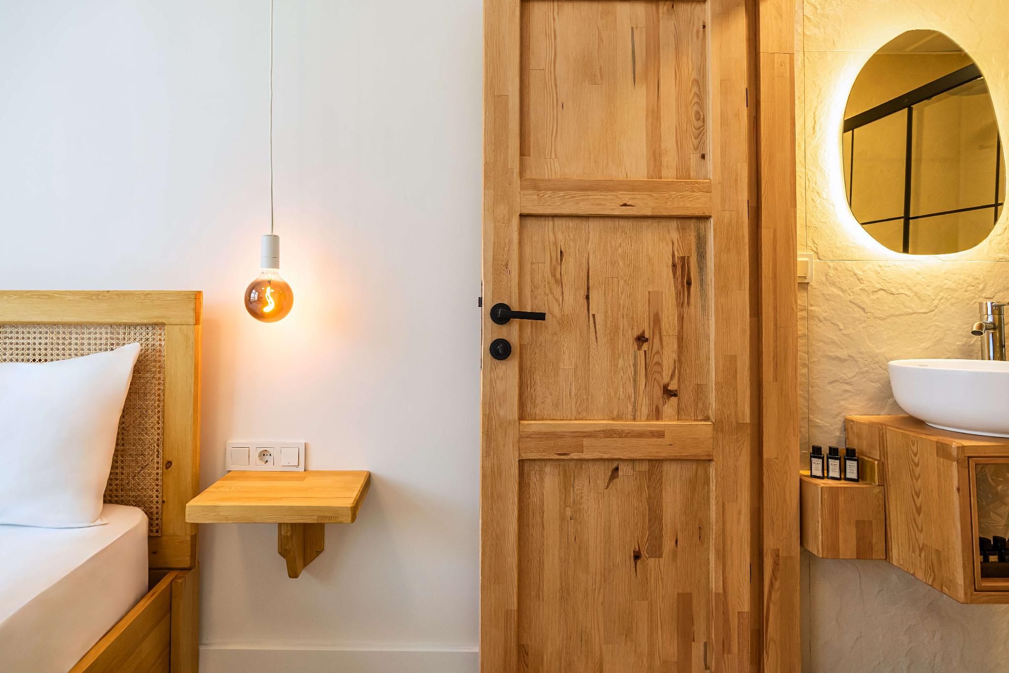 Super Deluxe City View Room