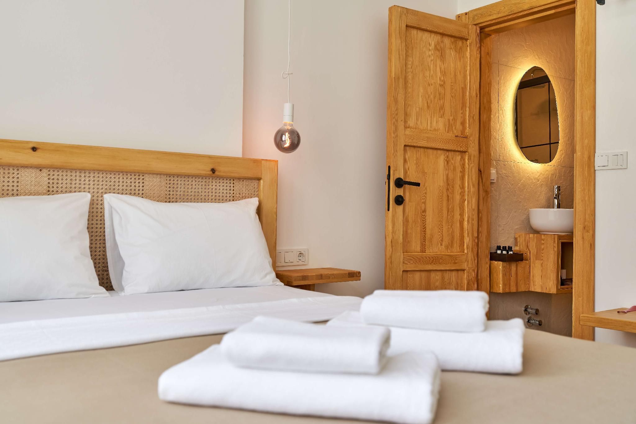 Super Deluxe City View Room