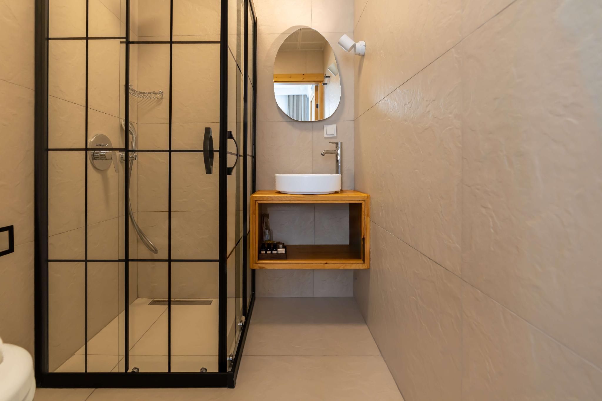 Super Deluxe Air Conditioining Room