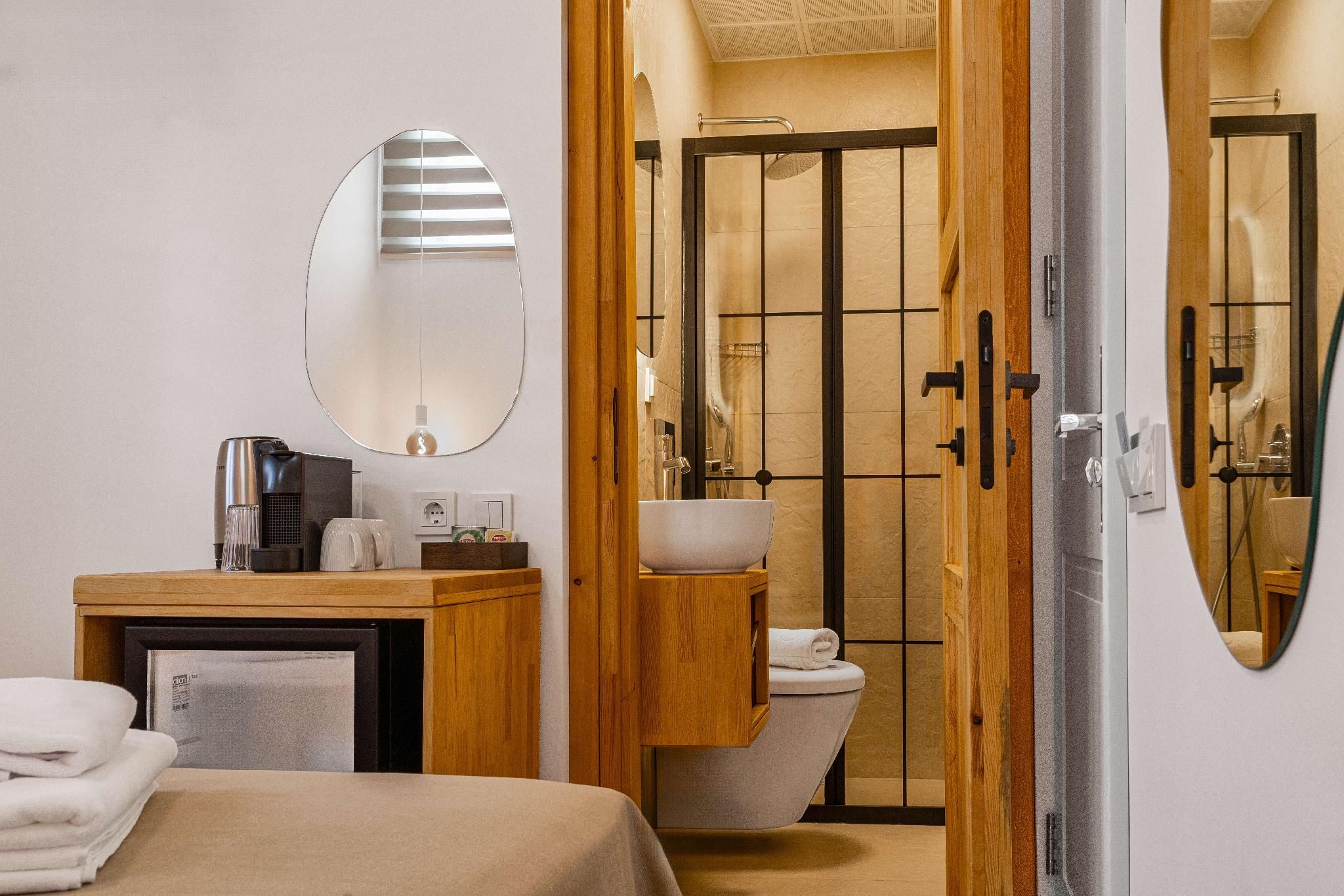 Superior - Non-Smoking