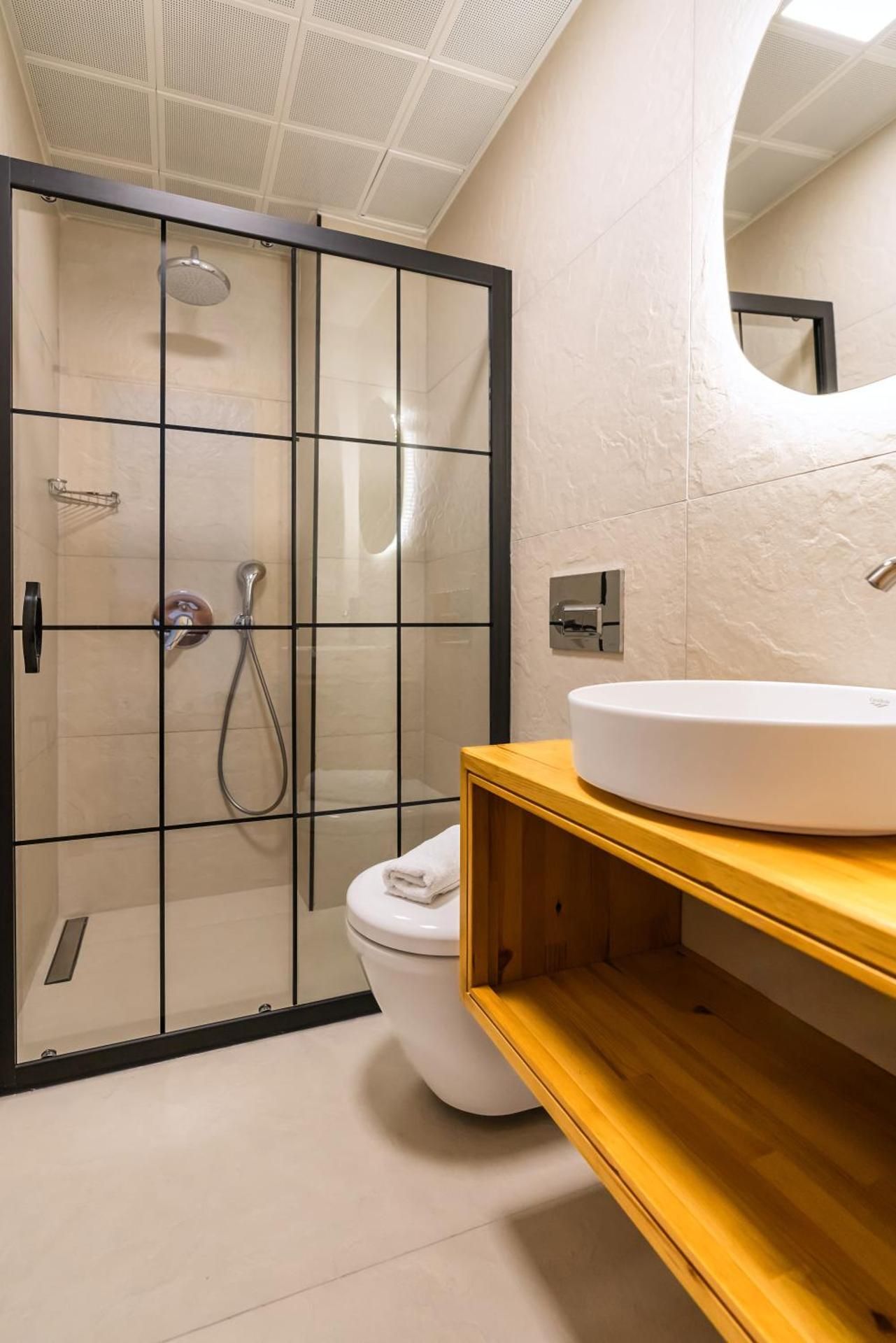 Superior - Non-Smoking