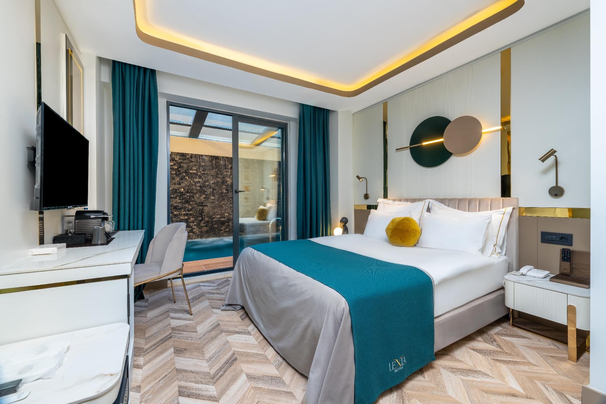 Swim Up Double Room
