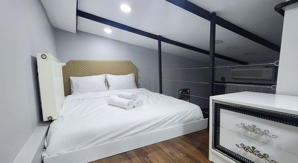Triple Room, City View
