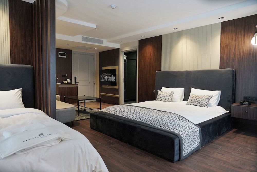 Deluxe Room, City View