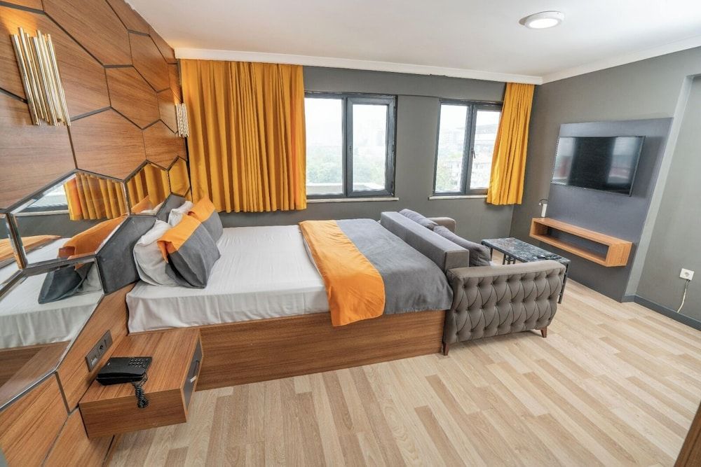 Classic Double Room, City View