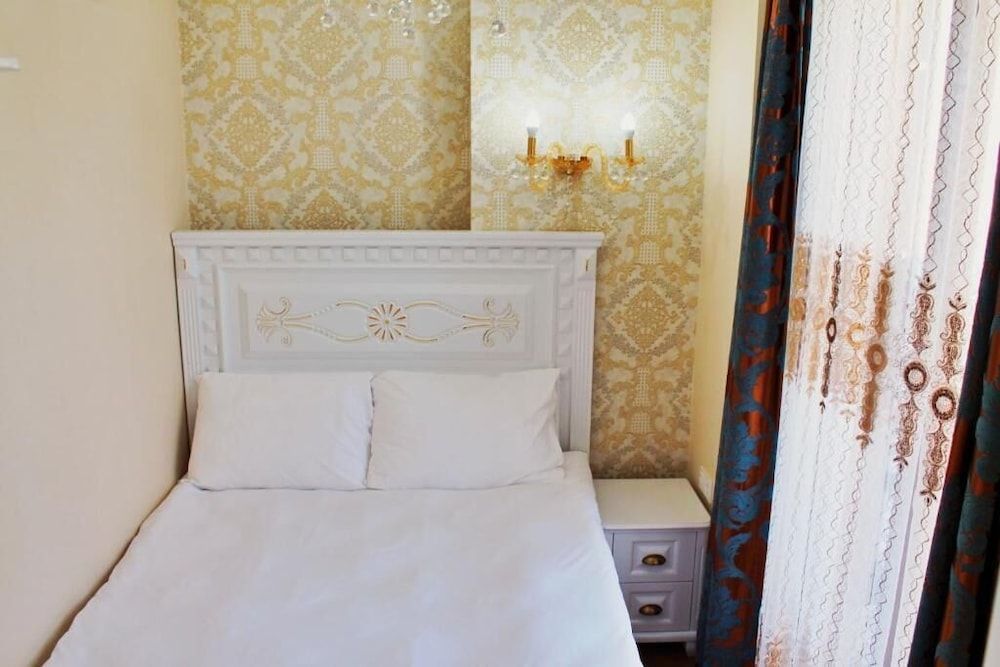 Standard Apartment, 1 Double Bed, Partial Sea View