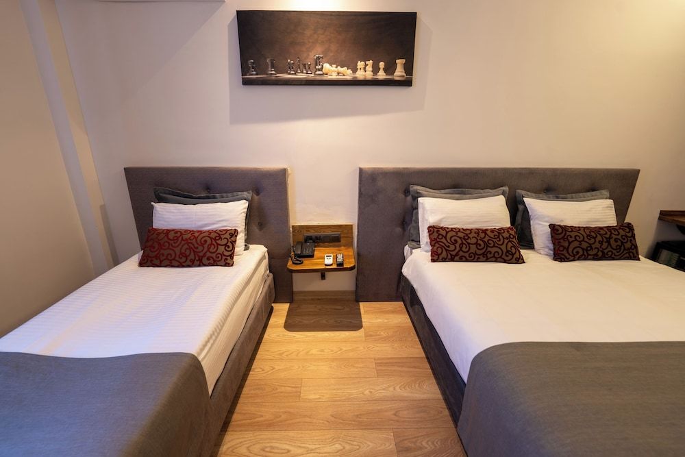 Family Triple Room, City View
