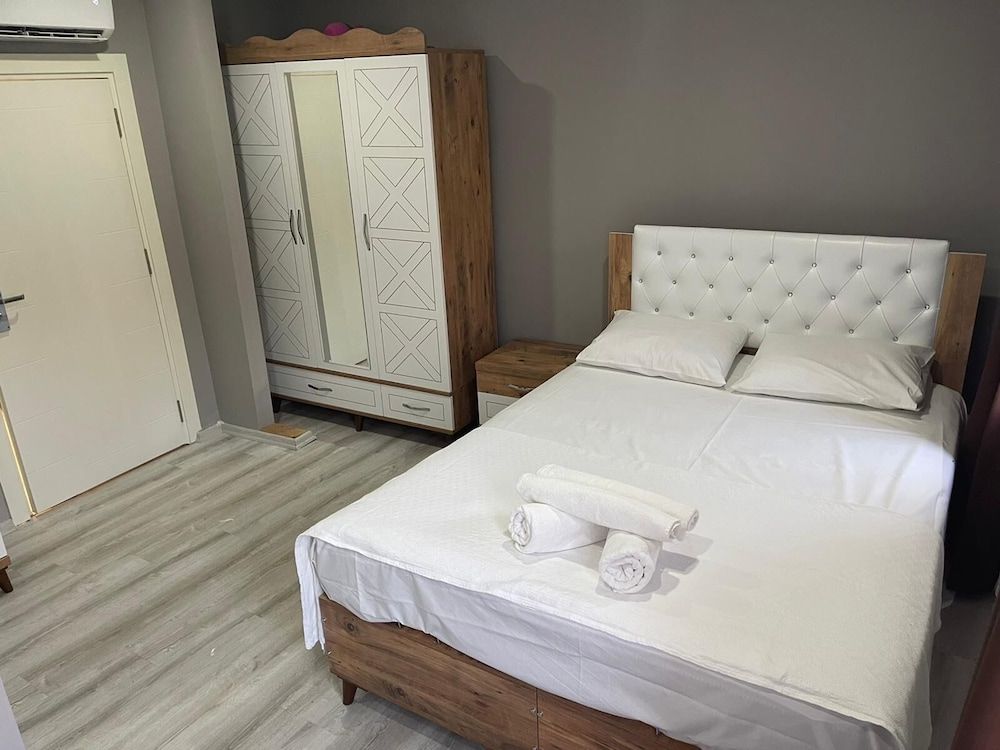 Basic Room, 1 Double Bed