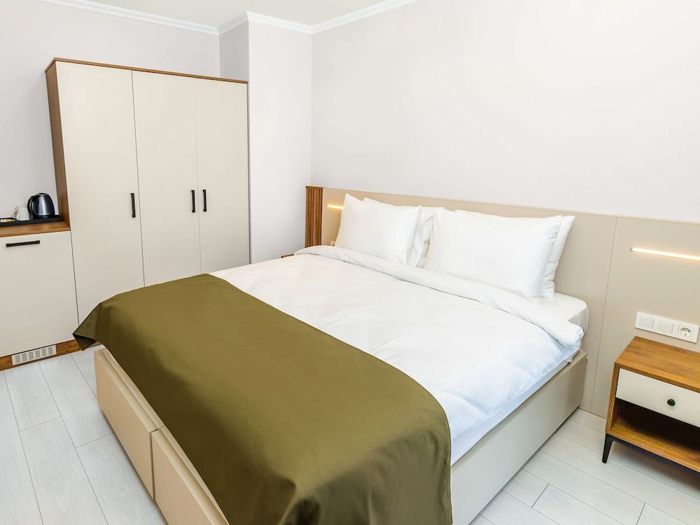 Superior Room, City View