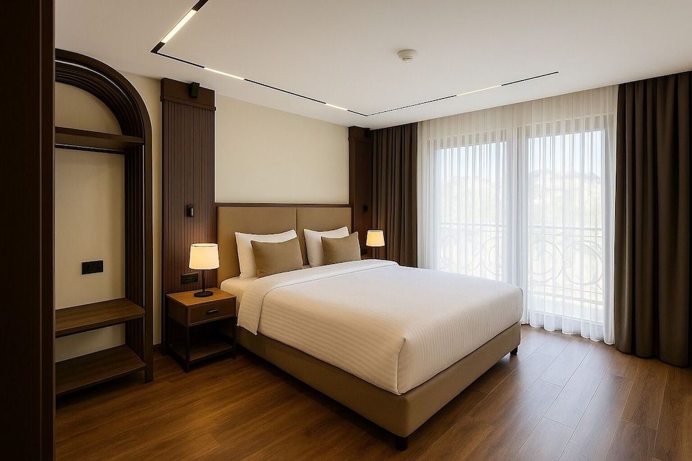 Deluxe Double or Twin Room, City View