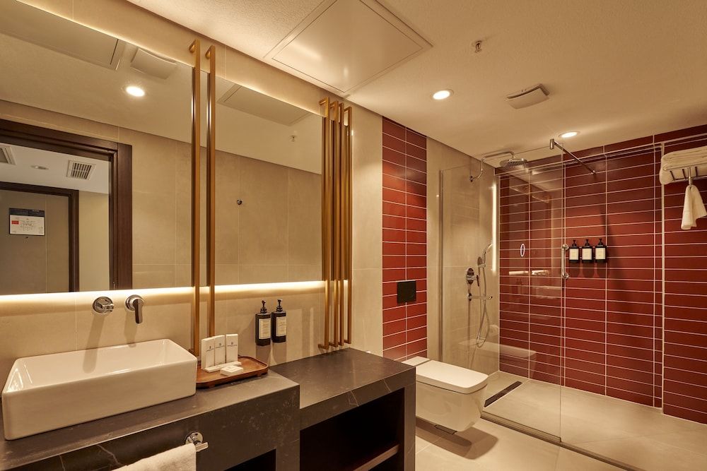 Deluxe Room, Partial Sea View