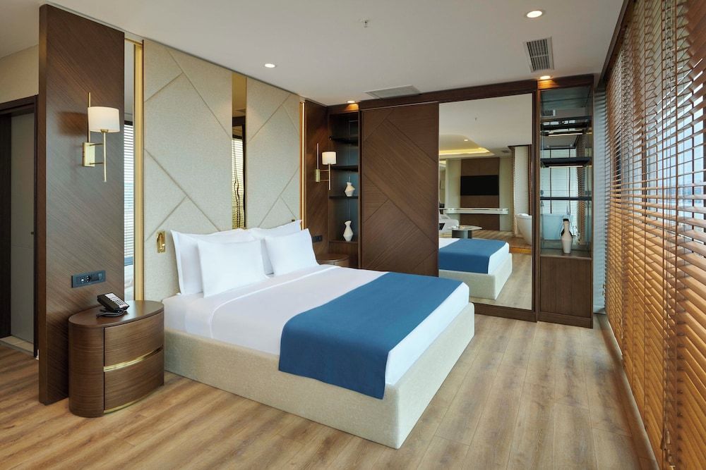 Ciragan Suite, Bosphorus View