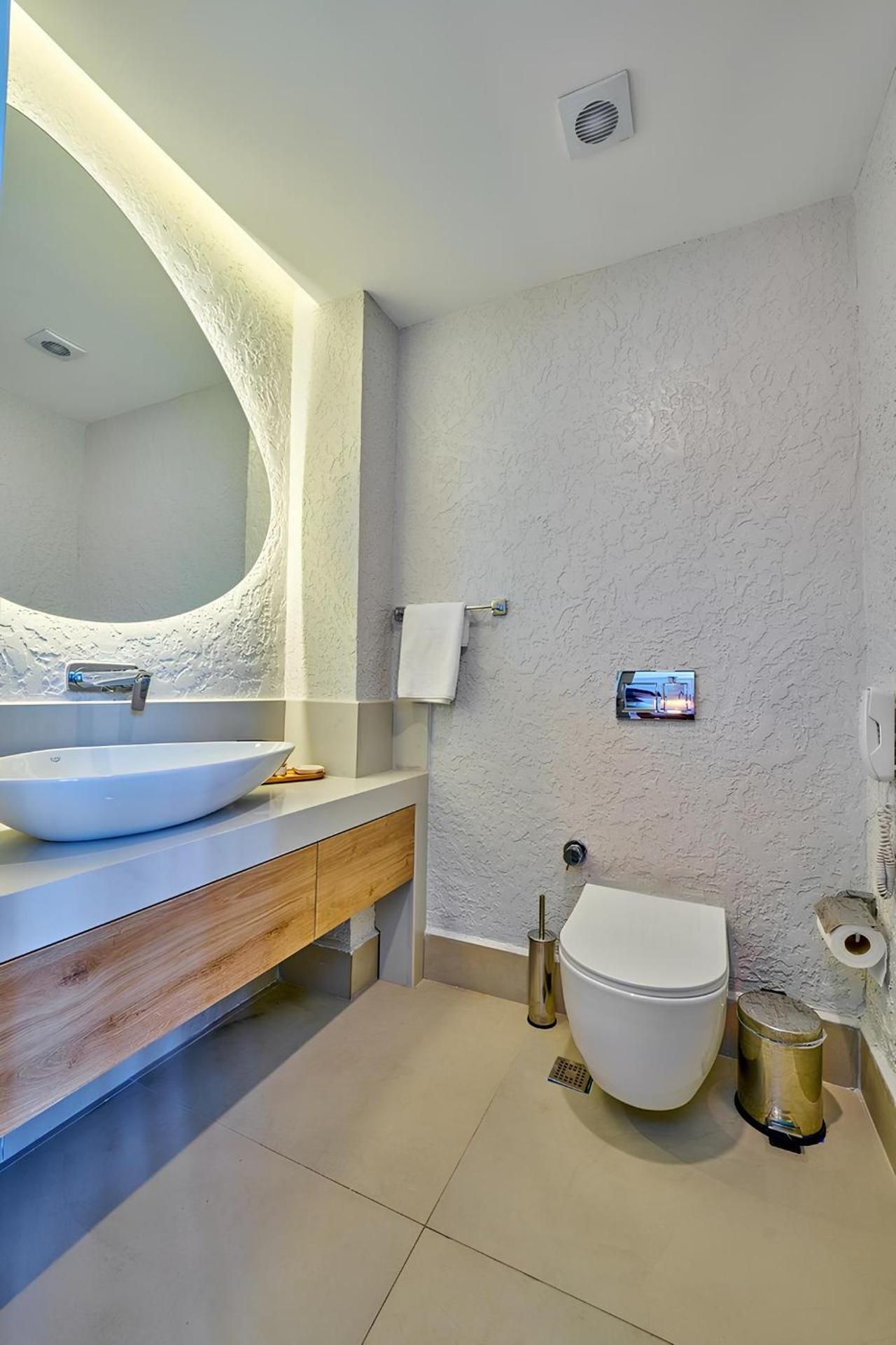 Lilium Boutique Hotel Junior Suite 2