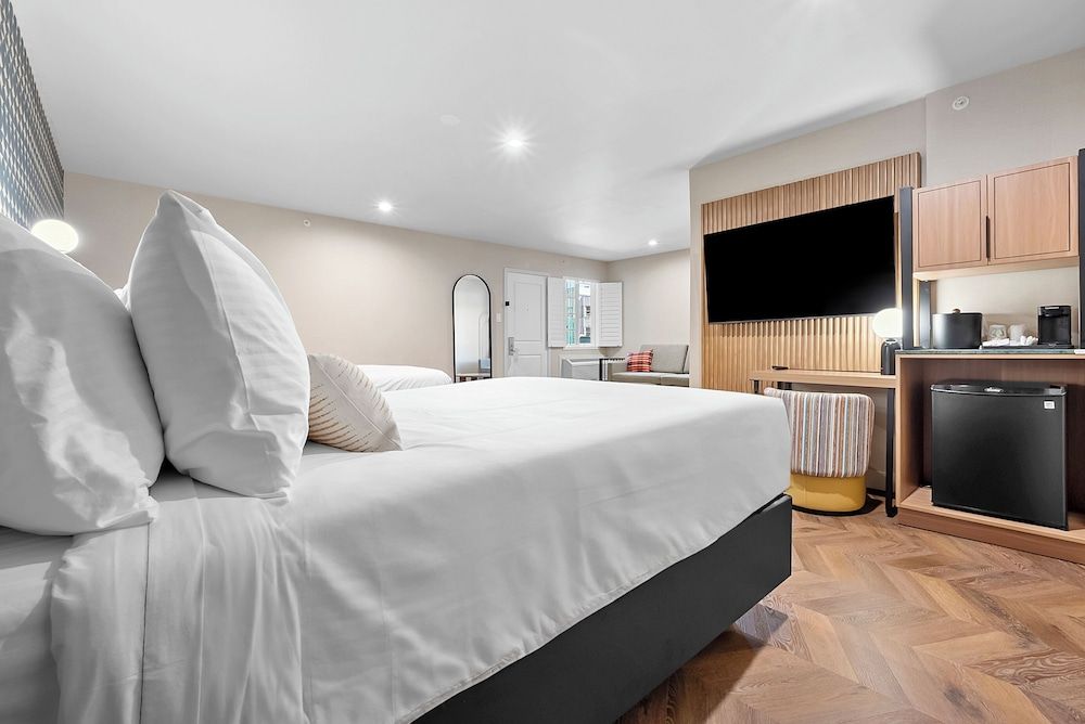 Star Motel Deluxe Room 4