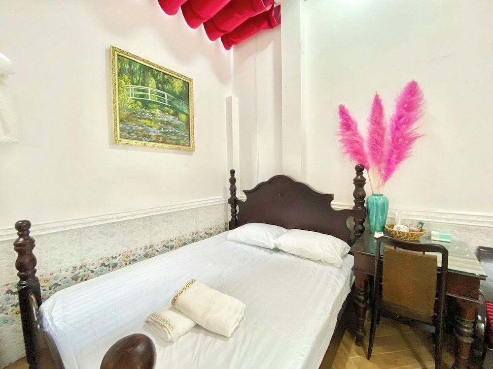 Studio, 1 Queen Bed, Balcony, City View