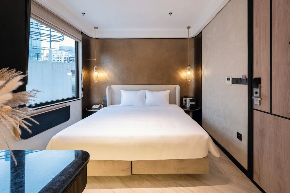 Deluxe Double Room, City View