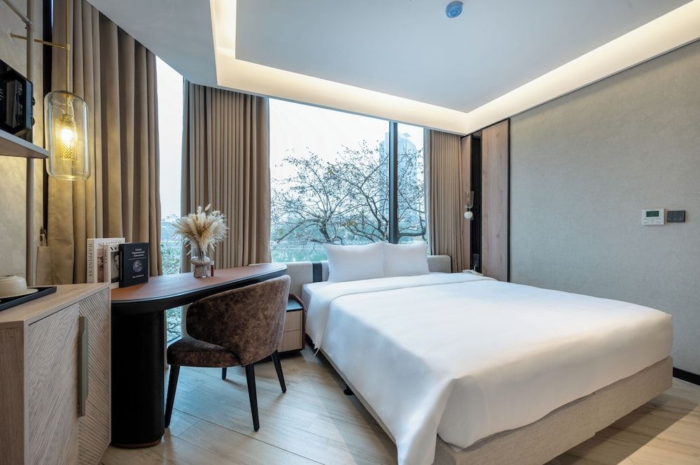 Executive Double Room, Lake View