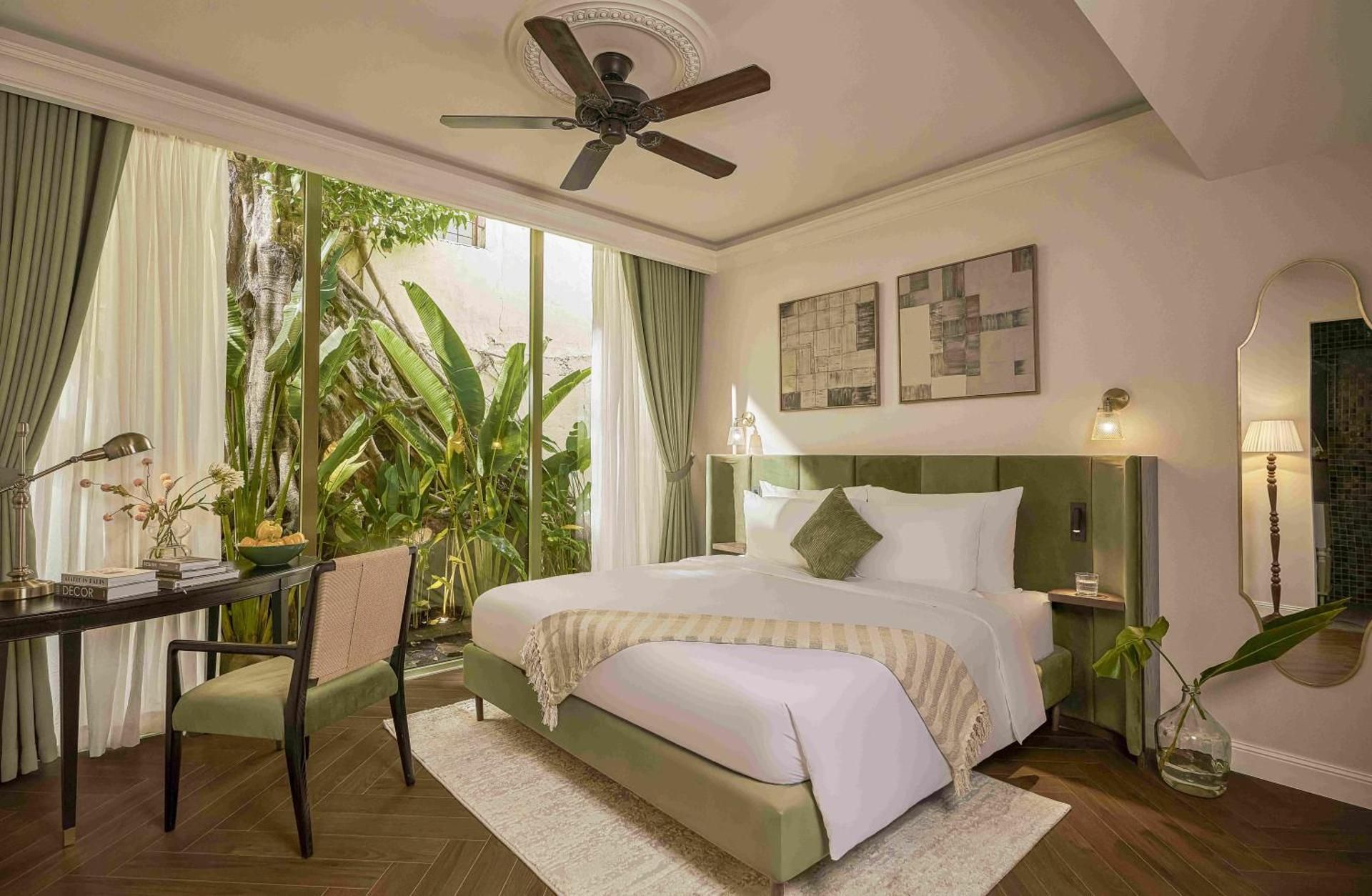 Superior - 1 King Bed