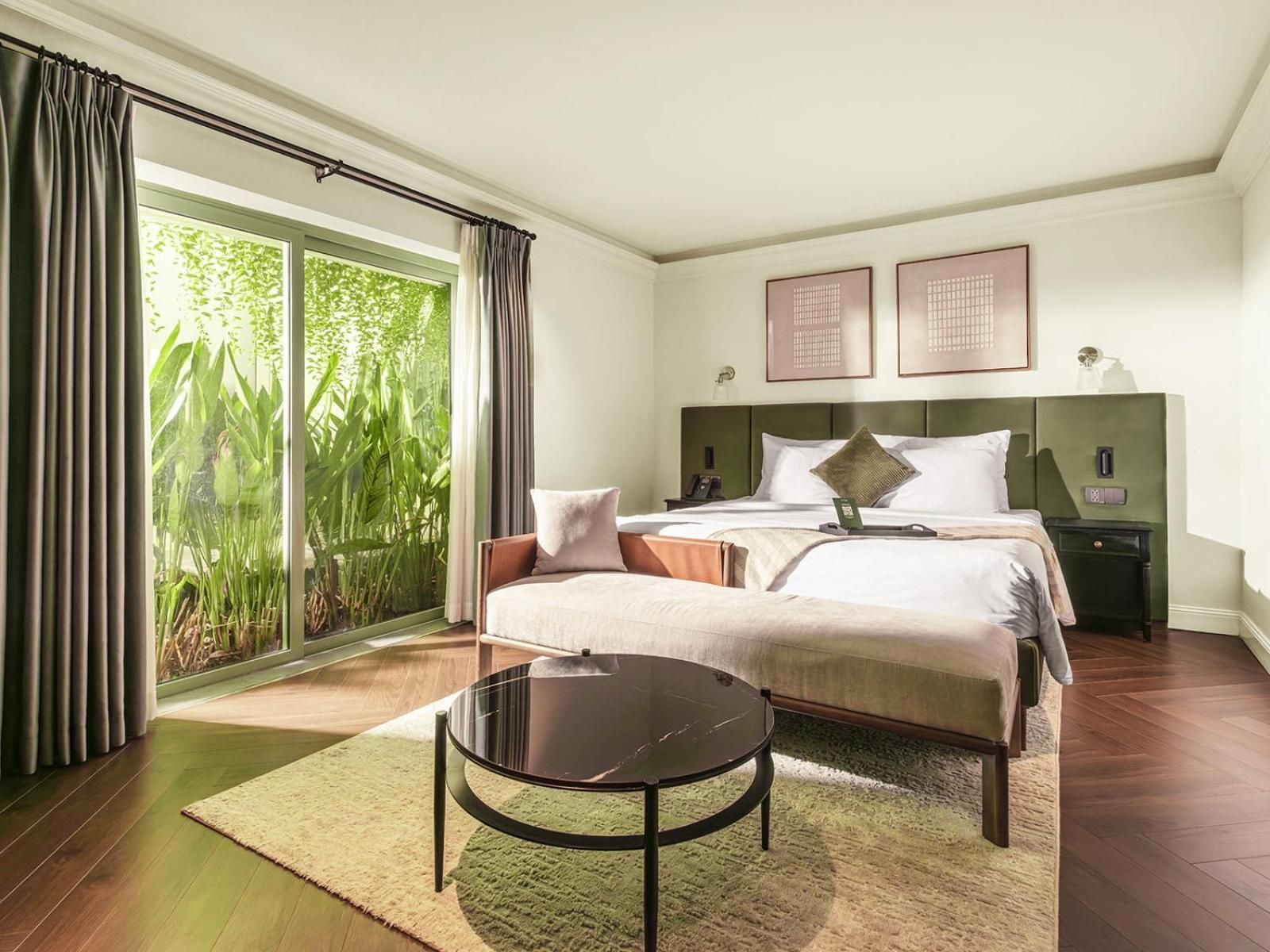 Premier Room