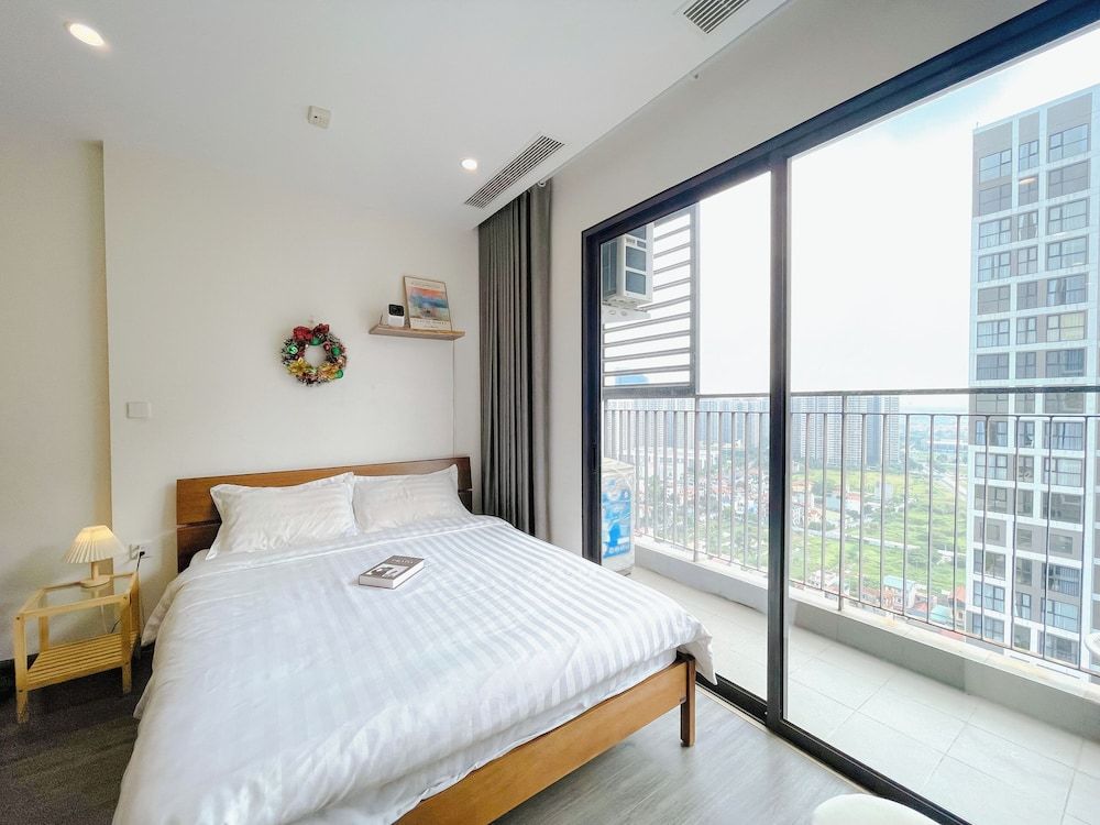 Business Apartment, Balcony, City View