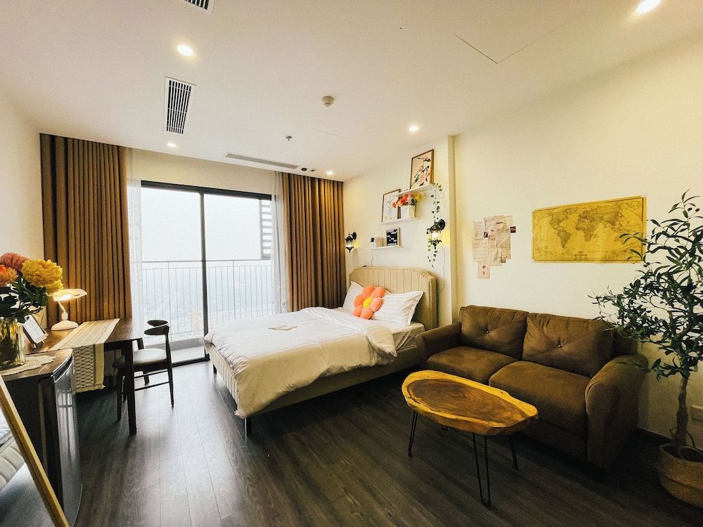 Vinhomes Ocean Park Apartment Ha Noi - 20 October Homestay Superior Apartment, Balcony, City View 2