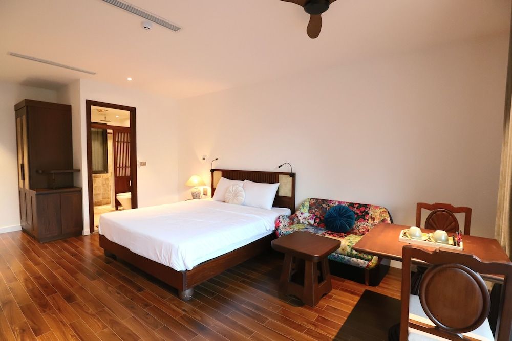 Luxury Apartment, City View