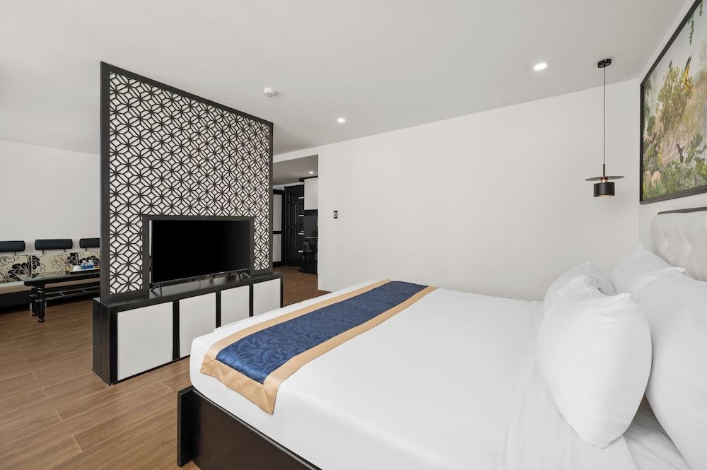 Apartment, 1 King Bed, Sea View
