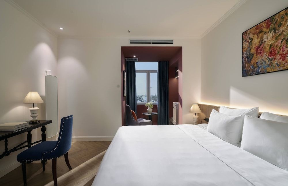 M Village Hotel Long Bien