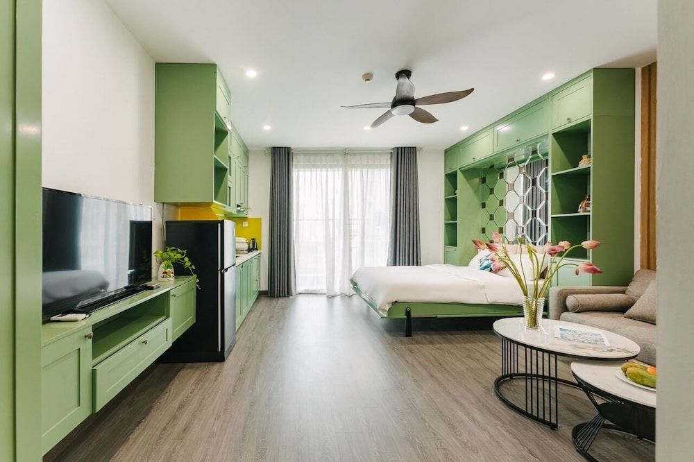 HKG-Vinhomes D'Capitale Relaxation Place Studio, 1 Double Bed, Balcony, City View 9