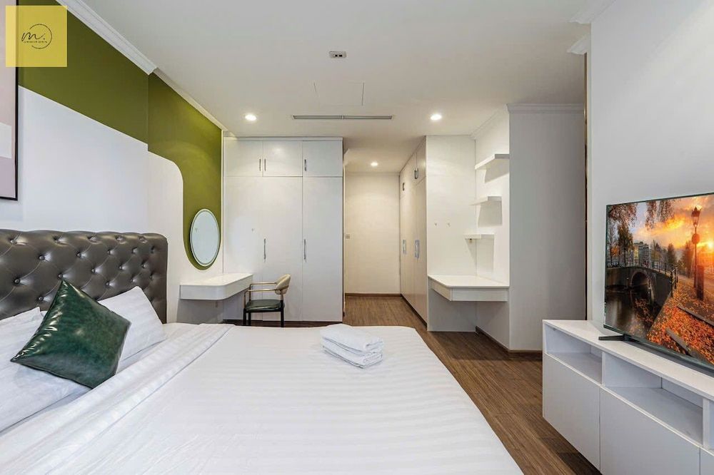 Family Apartment, 4 Bedrooms, Balcony, City View