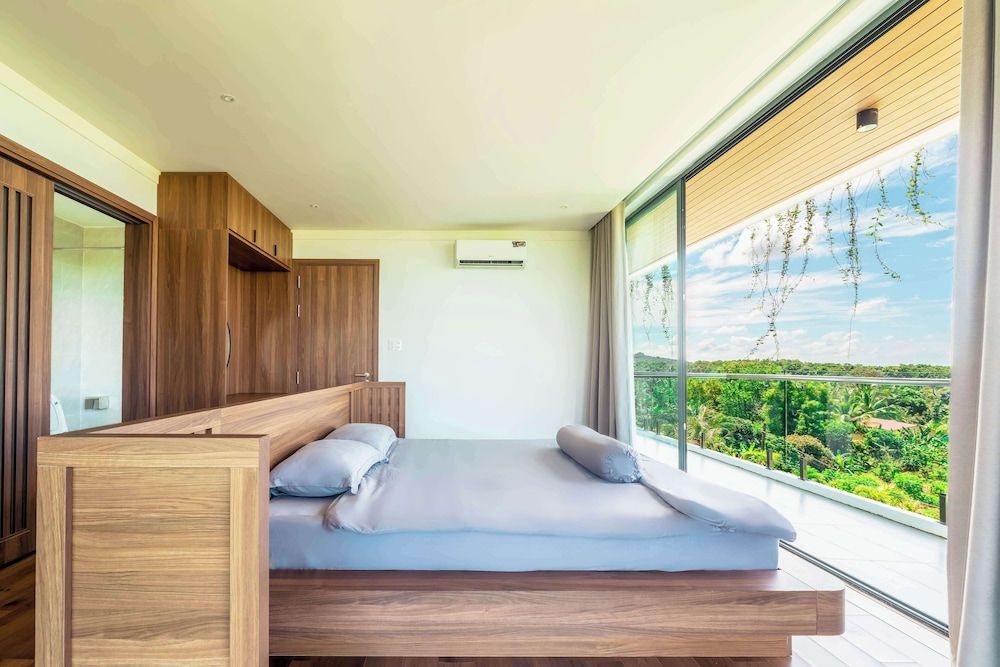 Peppercorn Villas Comfort Villa, Balcony, Garden View 2