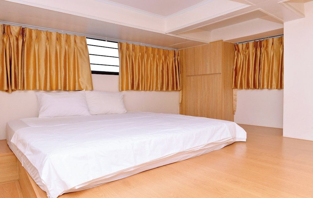 Deluxe Studio, City View
