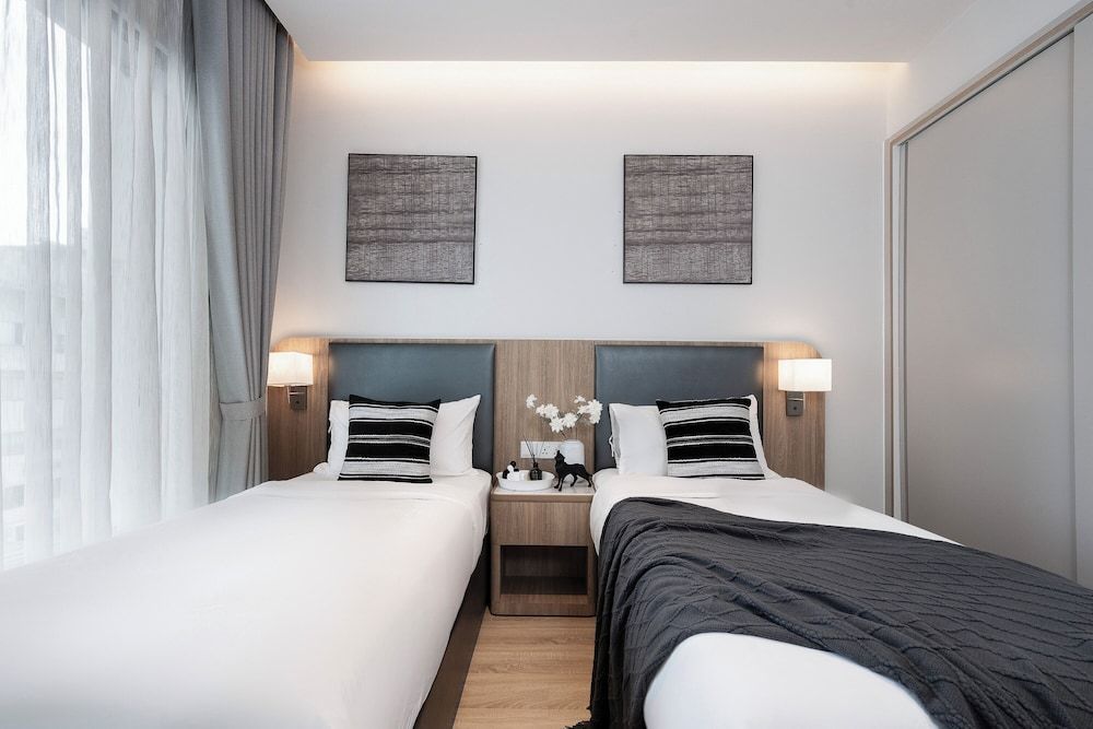 Deluxe Apartment, 2 Bedrooms, Balcony, City View