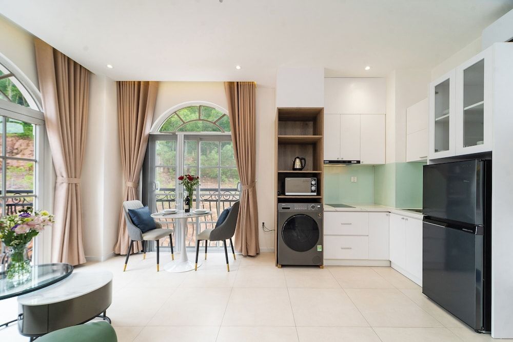 Novus Sol Hotel & Apartment Sunset Town Phu Quoc Deluxe Suite, Park View 15