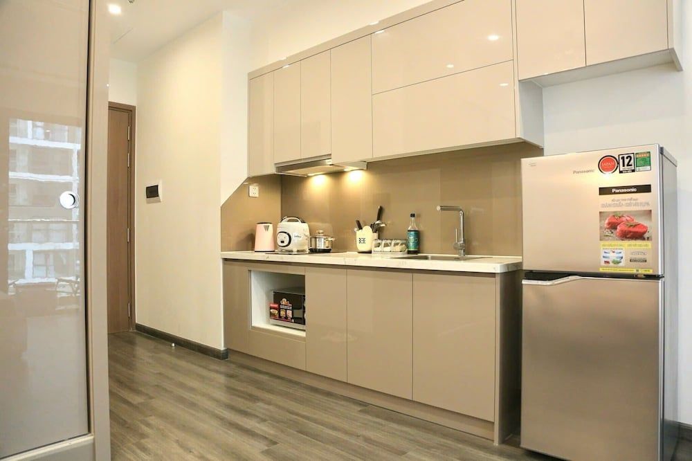 Luna's House - Vinhomes Smart City Deluxe Studio Suite, Balcony, Garden View 7