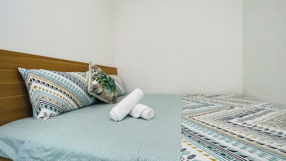 Luna's House - Vinhomes Smart City Deluxe Apartment, 1 Bedroom, Balcony, Lake View 5