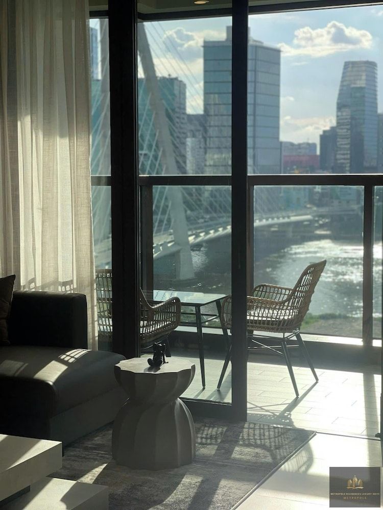 Metropole Residences Luxury Suite Luxury Apartment, 1 Bedroom, Balcony, City View 21