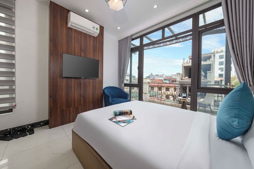 Infinity HaNoi Hotel & Travel Deluxe Double Room, City View 60