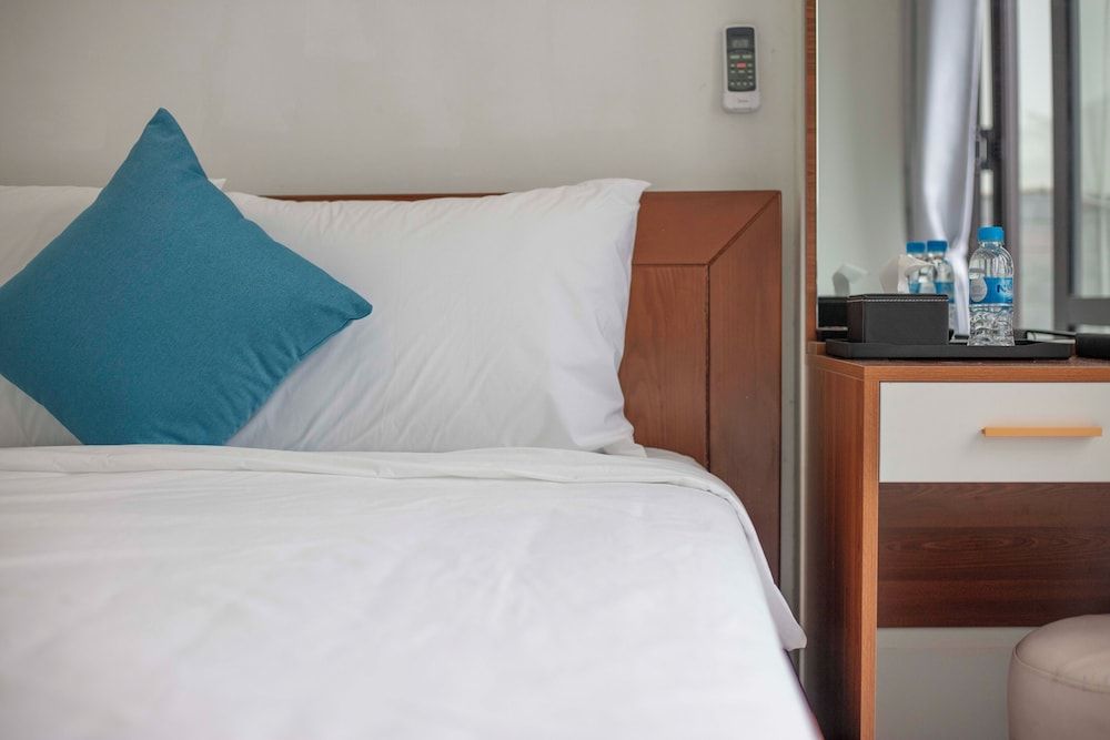 Infinity HaNoi Hotel & Travel Deluxe Double Room, City View 14