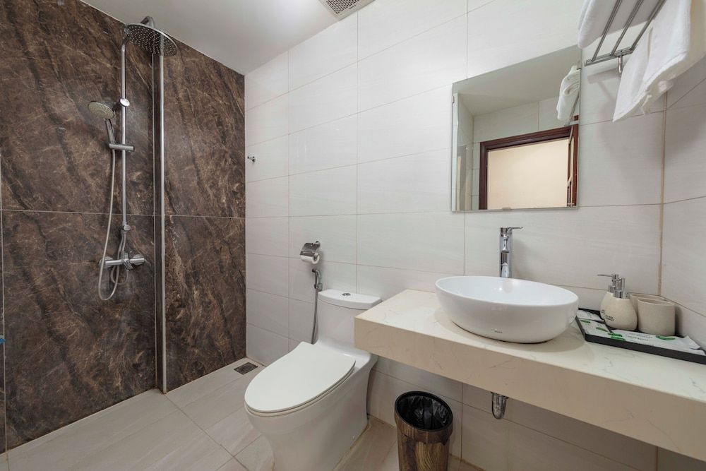 Infinity HaNoi Hotel & Travel Deluxe Double Room 21