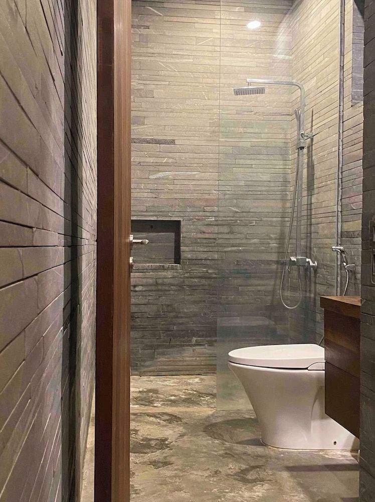 Thang House - Close To Nature Deluxe Room, Balcony, Garden View 2