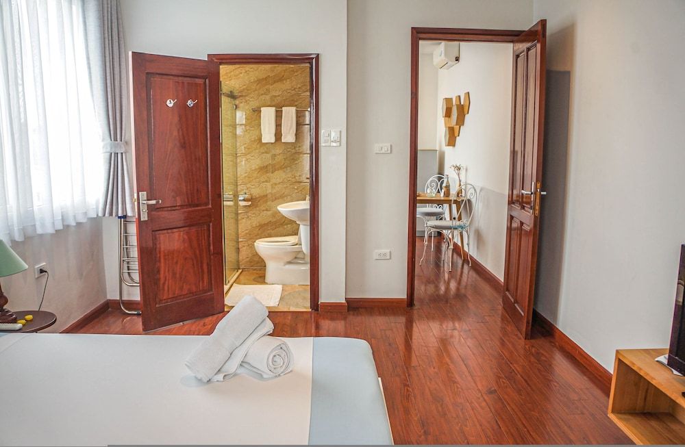 Wecozy Hanoi - Railway Side, The Old Quarter Apartment 3