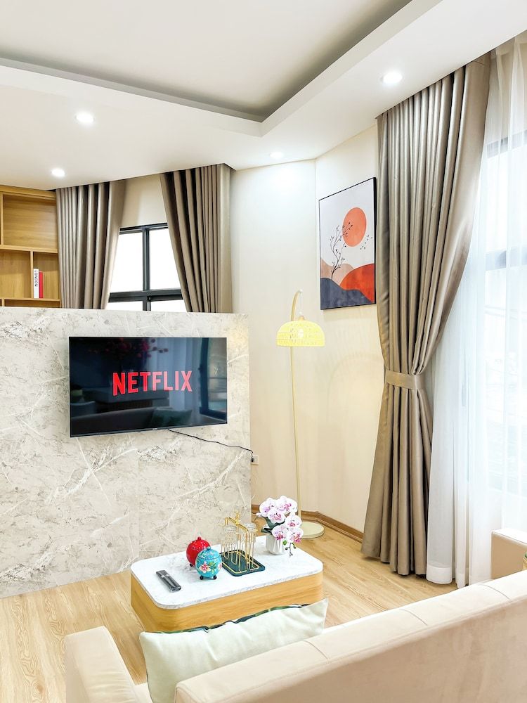 Amazing Housing Lac Long Quan Standard Double Room, City View 5