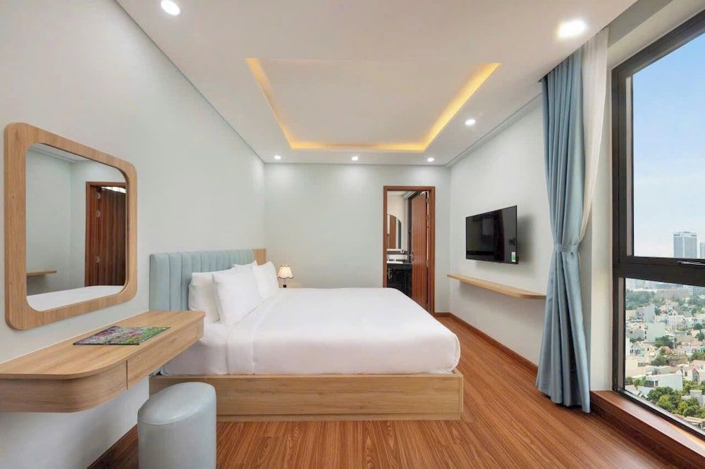 Deluxe Double or Twin Room, City View