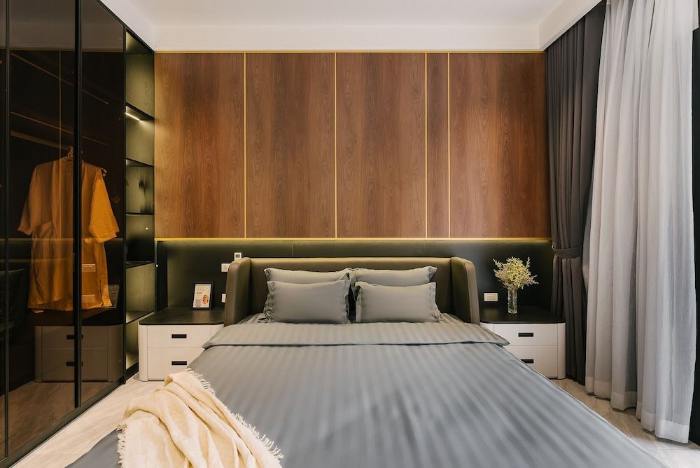 King Room with Balcony