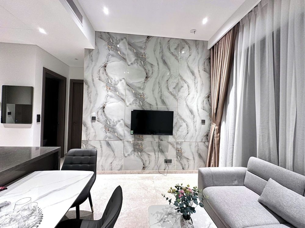 KVG Luxstay The Marq Ho Chi Minh Center