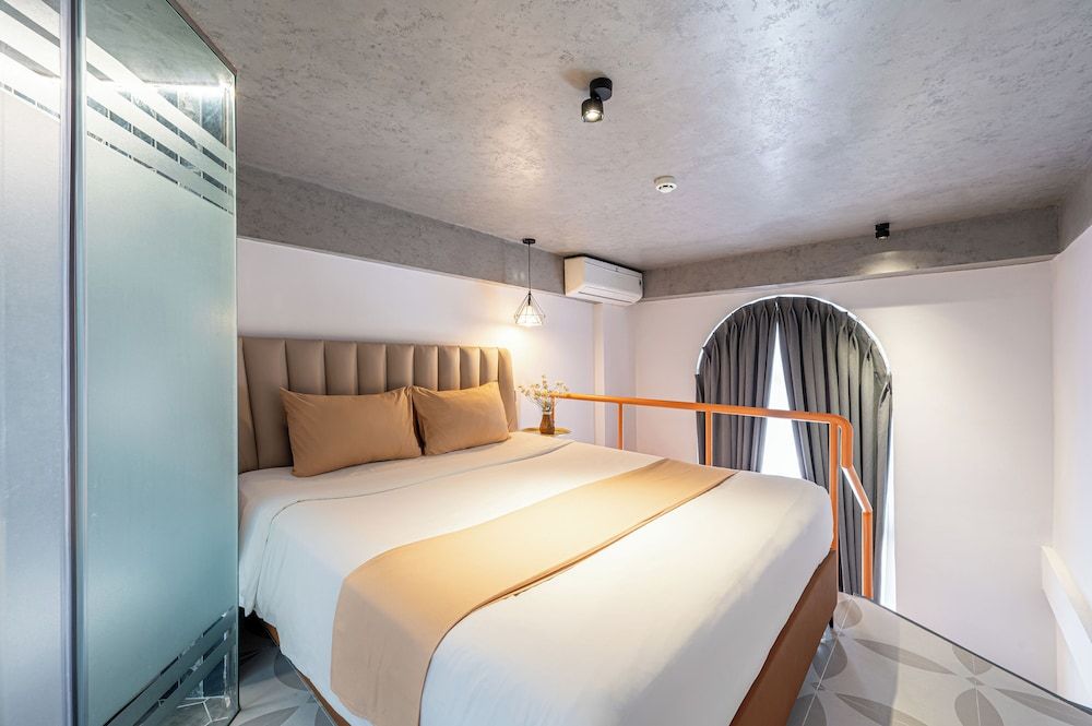 Executive Apartment, City View