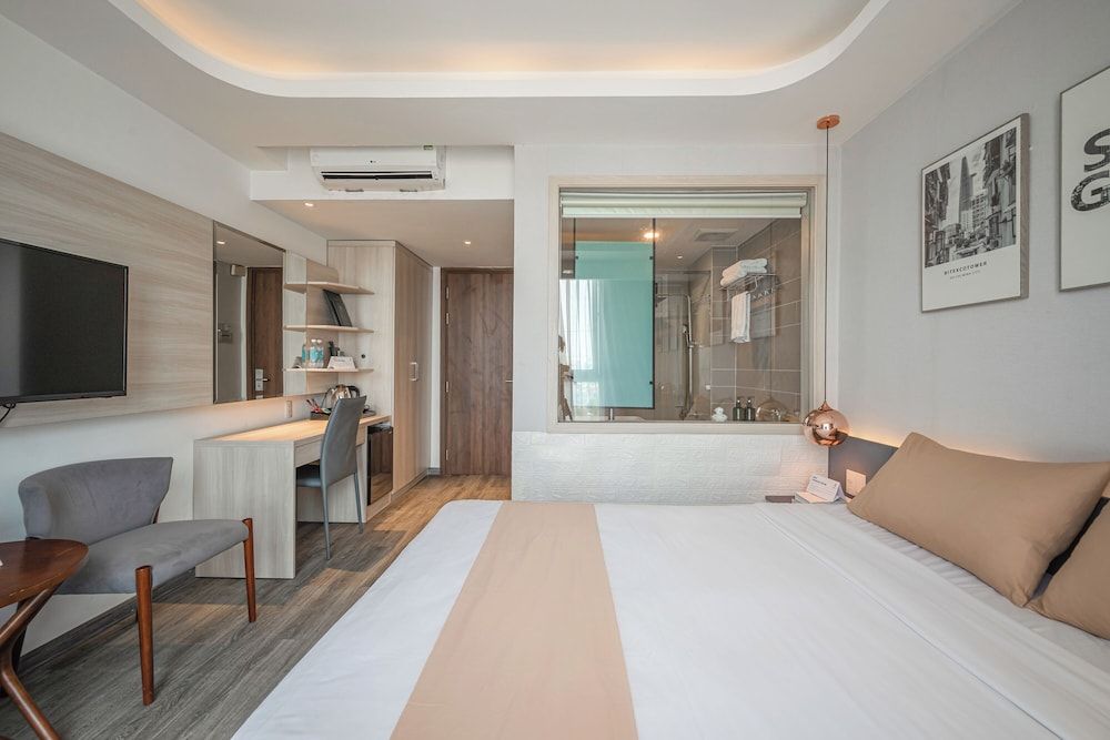 Deluxe Double Room, City View