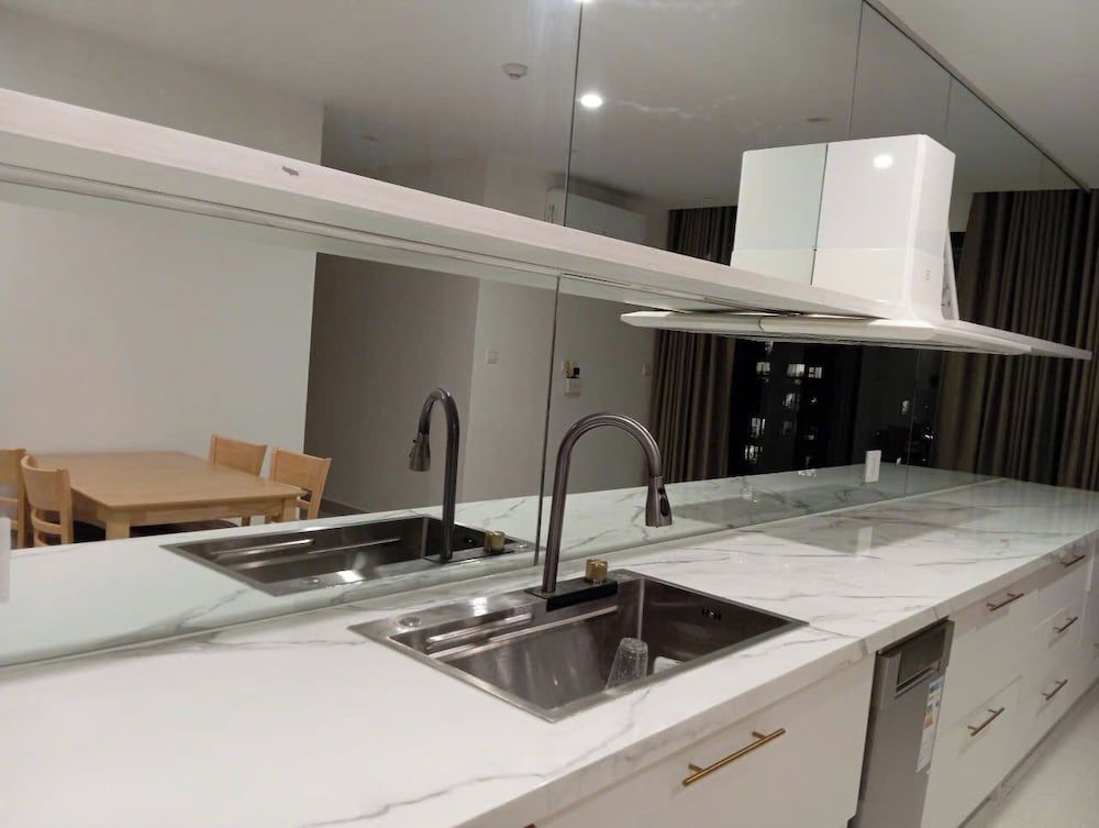 Rose Vinhomes Classic Room, Private Bathroom, Shared Kitchen 4