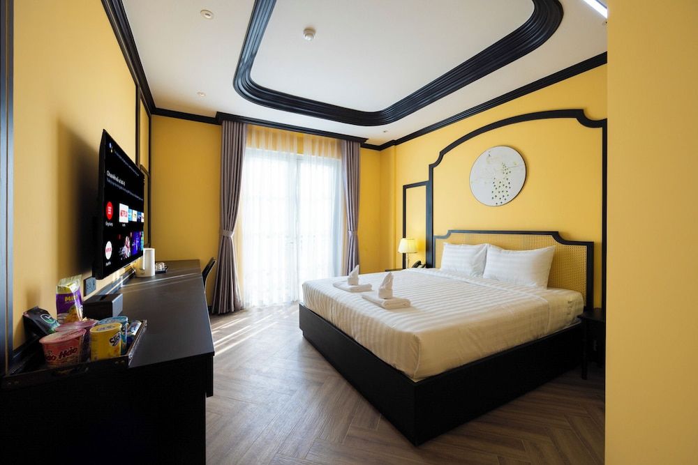 Luxury Double Room, Balcony, City View